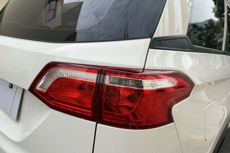 Used Wuling Hongguang S3 2019 1.5L Manual Standard Version China VI Standard Right Rear Taillight