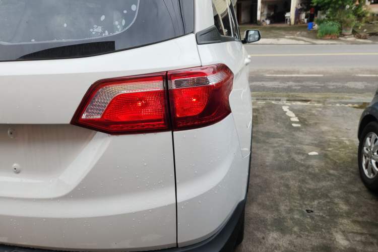 Used Wuling Hongguang S3 2019 1.5L Manual Standard Version China VI Standard Right Rear Taillight