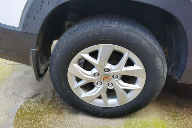 Used Wuling Hongguang S3 2019 1.5L Manual Comfort Model China VI Standard Right Rear Wheel Hub
