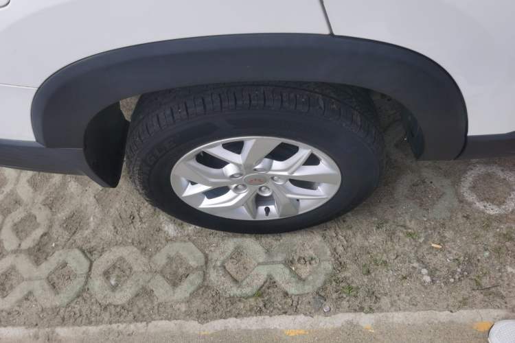 Used Wuling Hongguang S3 2019 1.5L Manual Comfort Model China VI Standard Right Rear Wheel Hub