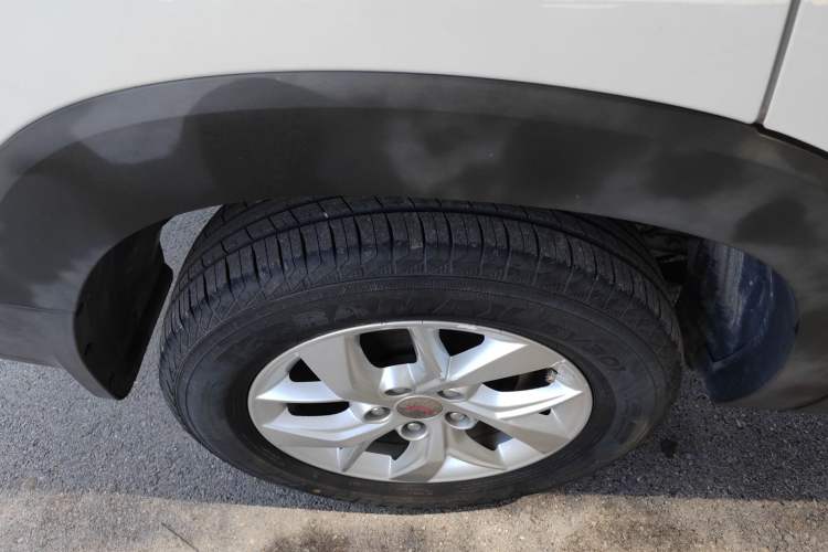 Used Wuling Hongguang S3 2019 1.5L Manual Comfort Model China VI Standard Right Rear Wheel Hub