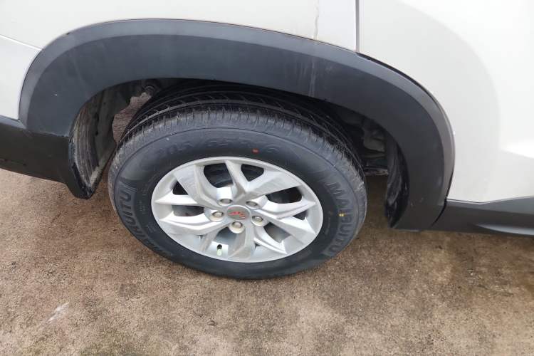 Used Wuling Hongguang S3 2019 1.5L Manual Standard Version China VI Standard Right Rear Wheel Hub