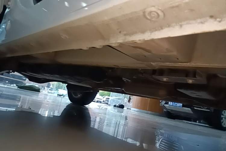 Used Wuling Hongguang S3 2019 1.5L Manual Standard Version China VI Standard Right Side Sill