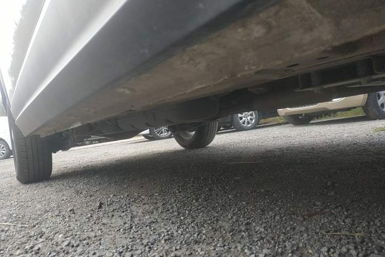 Used Wuling Hongguang S3 2019 1.5L Manual Standard Version China VI Standard Right Side Sill