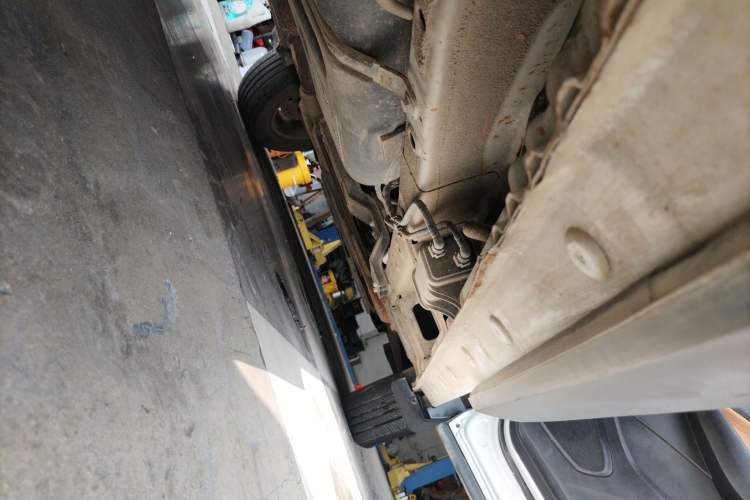 Used Wuling Hongguang S3 2019 Automatic Clutch Version 1.5L Manual Luxury Model China V Standard Right Side Sill
