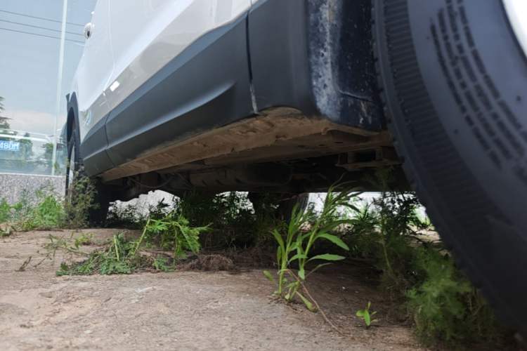Used Wuling Hongguang S3 2019 1.5L Manual Standard Version China VI Standard Right Side Sill