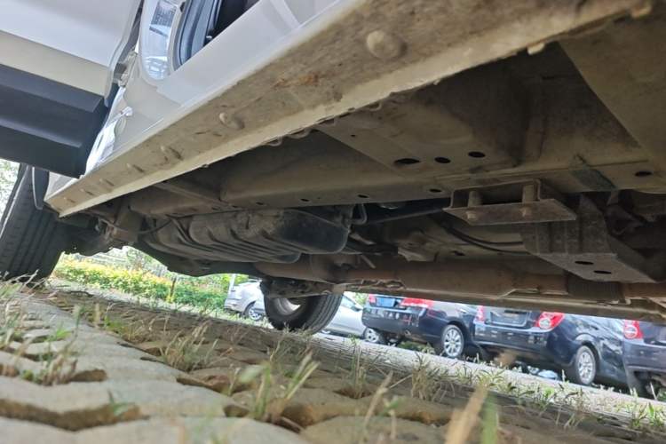 Used Wuling Hongguang S3 2019 1.5L Manual Comfort Model China VI Standard Right Side Sill