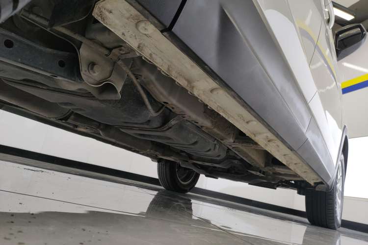 Used Wuling Hongguang S3 2019 1.5L Manual Standard Version China VI Standard Right Side Sill