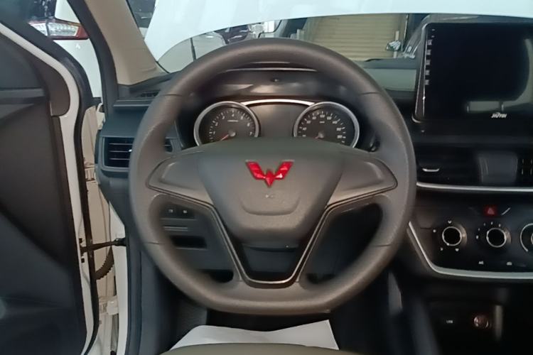 Used Wuling Hongguang S3 2019 1.5L Manual Standard Version China VI Standard Steering Wheel