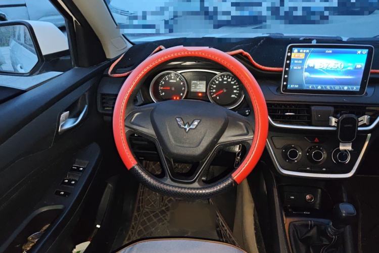 Used Wuling Hongguang S3 2019 1.5L Manual Standard Version China VI Standard Steering Wheel