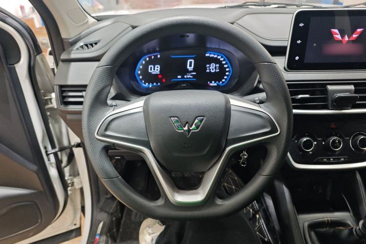 Used Wuling Hongguang S3 2019 1.5L Manual Comfort Model China VI Standard Steering Wheel