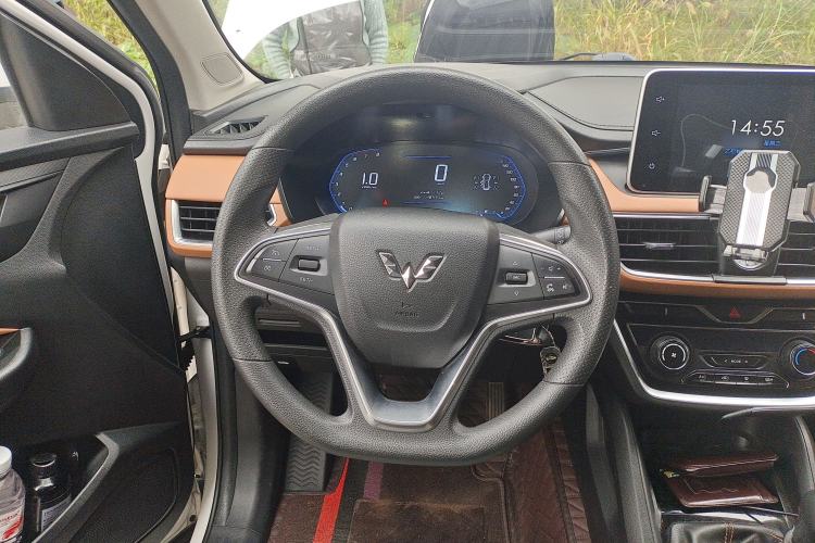 Used Wuling Hongguang S3 2019 1.5L Manual Luxury Model China VI Standard Steering Wheel