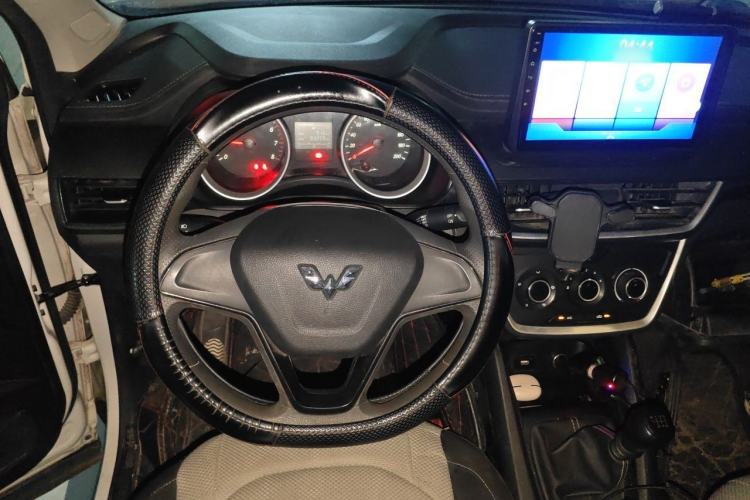 Used Wuling Hongguang S3 2019 1.5L Manual Standard Version China VI Standard Steering Wheel