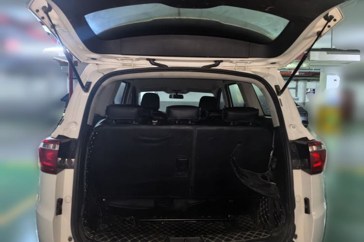 Used Wuling Hongguang S3 2019 1.5L Manual Comfort Model China VI Standard Trunk