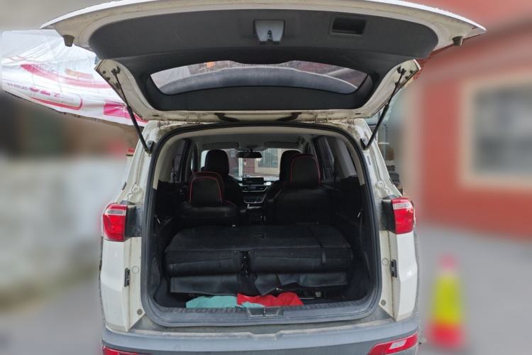 Used Wuling Hongguang S3 2019 1.5L Manual Standard Version China VI Standard Trunk