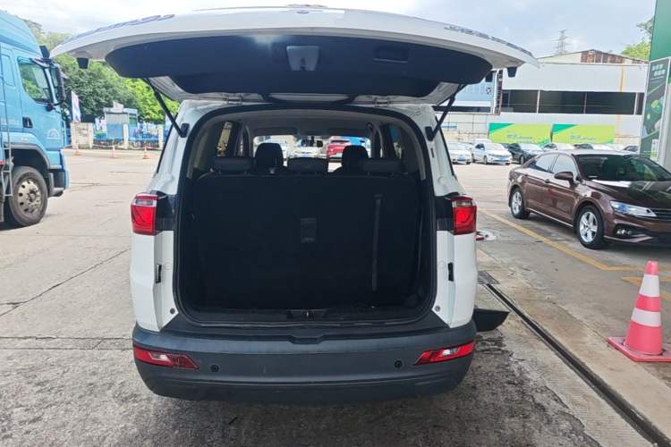 Used Wuling Hongguang S3 2019 1.5L Manual Comfort Model China VI Standard Trunk