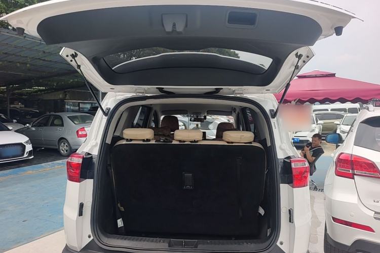 Used Wuling Hongguang S3 2019 1.5L Manual Standard Version China VI Standard Trunk