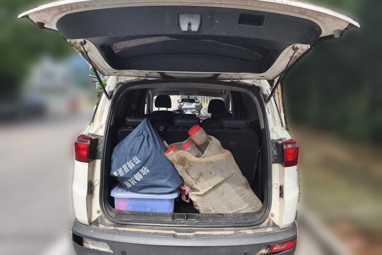 Used Wuling Hongguang S3 2019 1.5L Manual Comfort Model China VI Standard Trunk