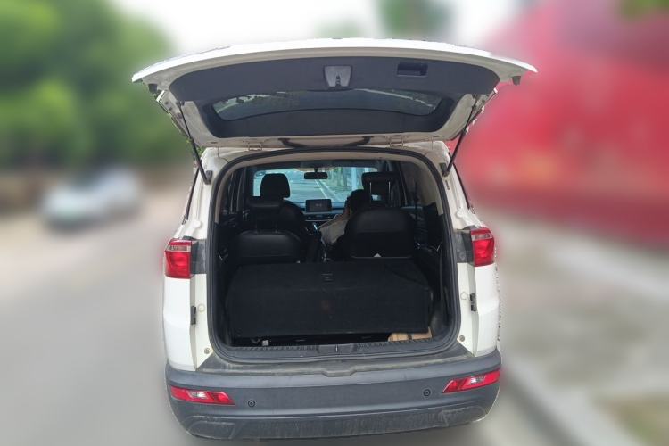 Used Wuling Hongguang S3 2019 1.5L Manual Comfort Model China VI Standard Trunk