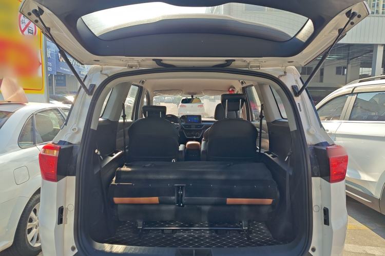 Used Wuling Hongguang S3 2019 1.5L Manual Comfort Model China VI Standard Trunk