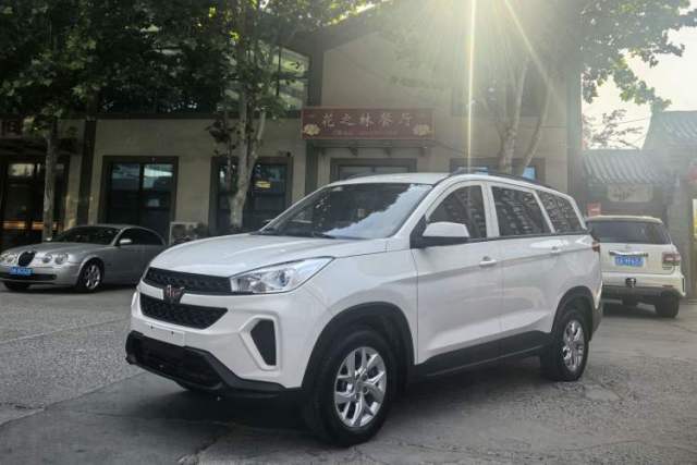 Used Wuling Hongguang S3 2019 1.5L Manual Standard Version China VI Standard