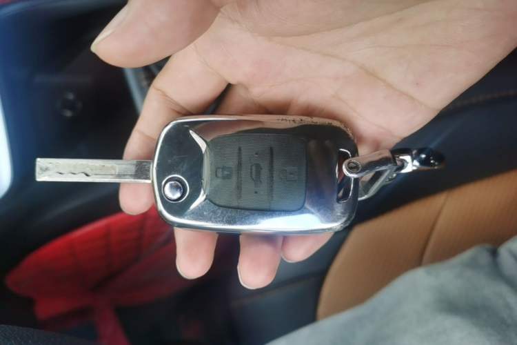 Used Wuling Hongguang S3 2019 1.5L Manual Comfort Model China VI Standard Vehicle Key