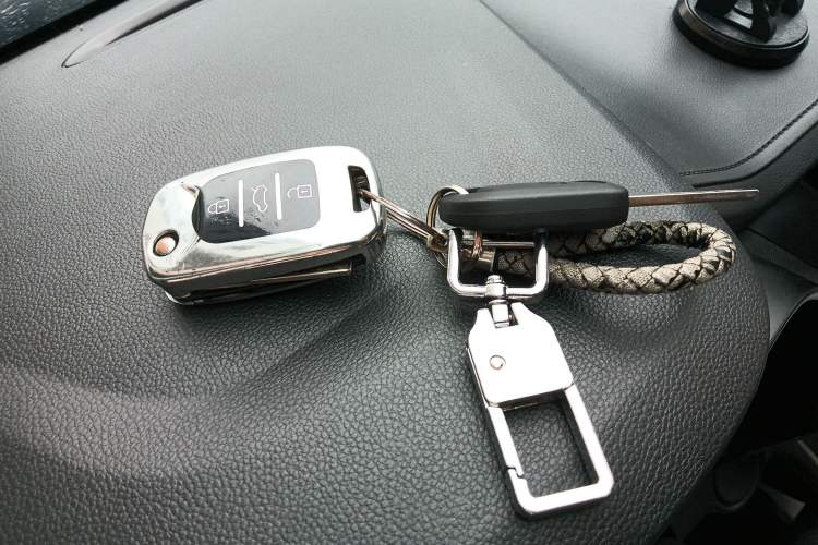 Used Wuling Hongguang S3 2019 1.5L Manual Standard Version China VI Standard Vehicle Key