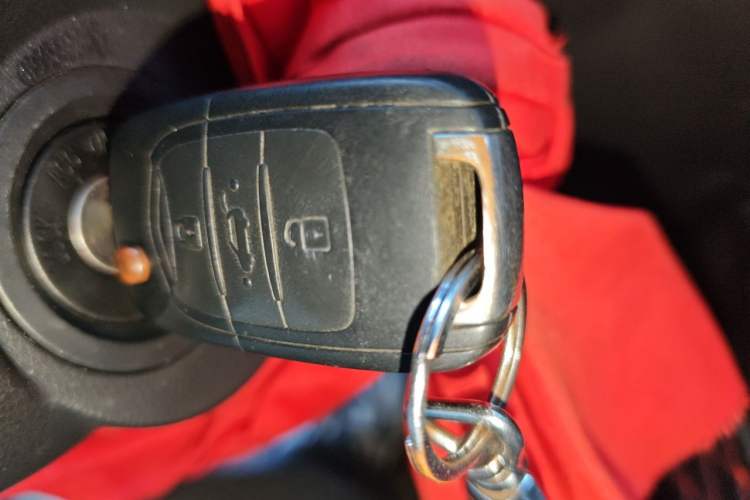 Used Wuling Hongguang S3 2019 1.5L Manual Standard Version China VI Standard Vehicle Key