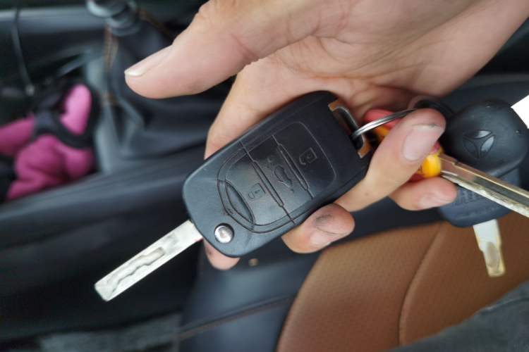 Used Wuling Hongguang S3 2019 1.5L Manual Comfort Model China VI Standard Vehicle Key
