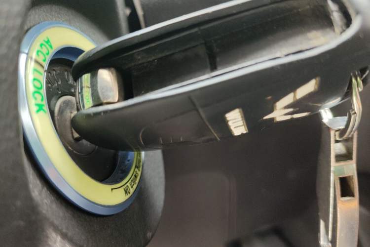 Used Wuling Hongguang S3 2019 1.5L Manual Standard Version China VI Standard Vehicle Key