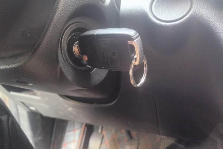 Used Wuling Hongguang S3 2019 1.5L Manual Standard Version China VI Standard Vehicle Key