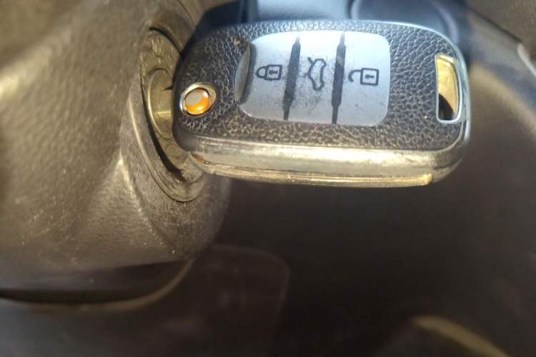 Used Wuling Hongguang S3 2019 Automatic Clutch Version 1.5L Manual Comfort Model China V Standard Vehicle Key