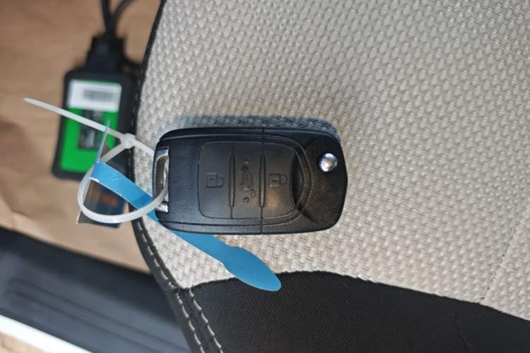 Used Wuling Hongguang S3 2019 1.5L Manual Standard Version China VI Standard Vehicle Key