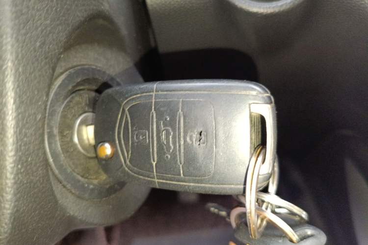 Used Wuling Hongguang S3 2019 1.5L Manual Standard Version China VI Standard Vehicle Key
