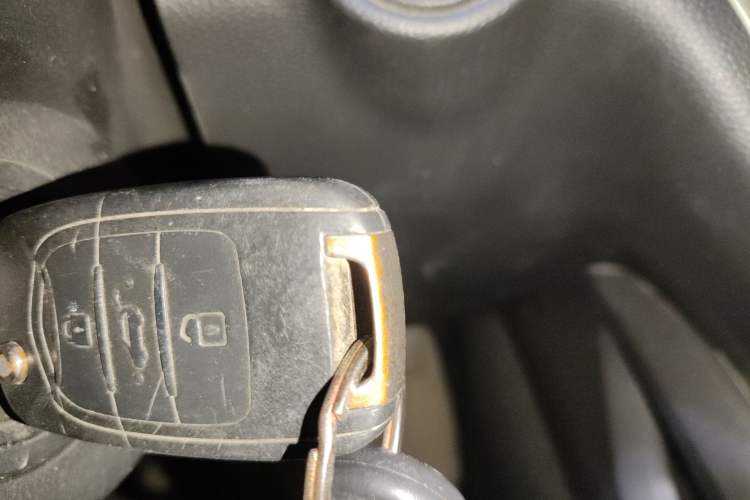 Used Wuling Hongguang S3 2019 1.5L Manual Standard Version China VI Standard Vehicle Key