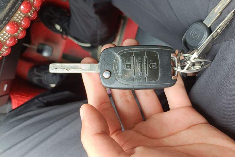 Used Wuling Hongguang S3 2019 1.5L Manual Comfort Model China VI Standard Vehicle Key