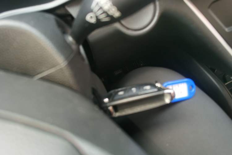 Used Wuling Hongguang S3 2019 1.5L Manual Comfort Model China VI Standard Vehicle Key