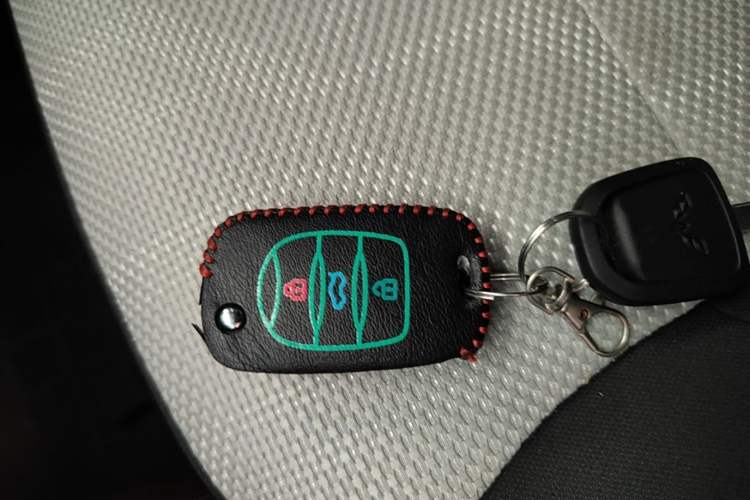 Used Wuling Hongguang S3 2019 1.5L Manual Standard Version China VI Standard Vehicle Key