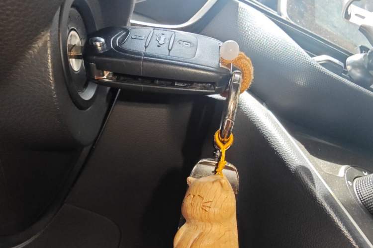 Used Wuling Hongguang S3 2019 1.5L Manual Comfort Model China VI Standard Vehicle Key
