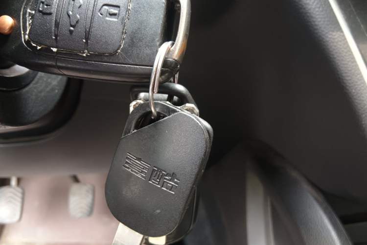 Used Wuling Hongguang S3 2019 1.5L Manual Standard Version China VI Standard Vehicle Key