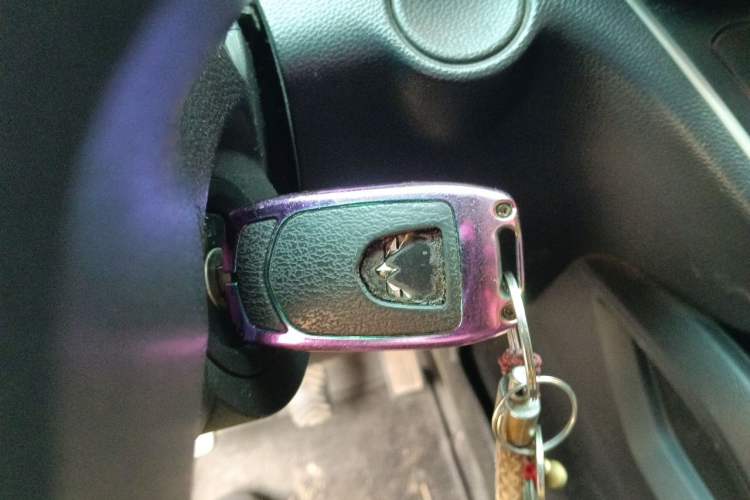 Used Wuling Hongguang S3 2019 1.5L Manual Comfort Model China VI Standard Vehicle Key