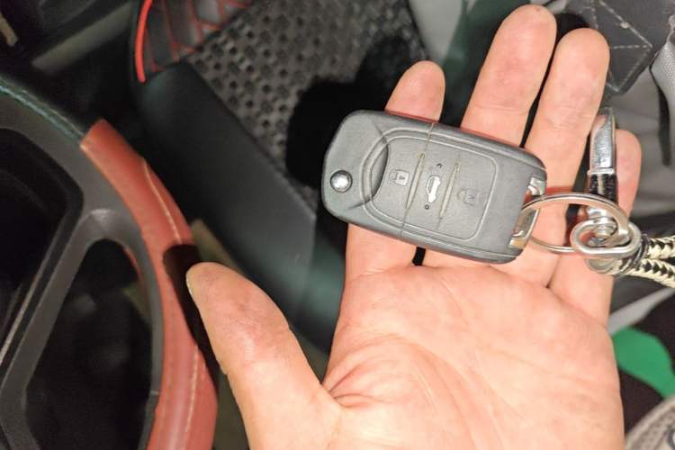 Used Wuling Hongguang S3 2019 1.5L Manual Standard Version China VI Standard Vehicle Key