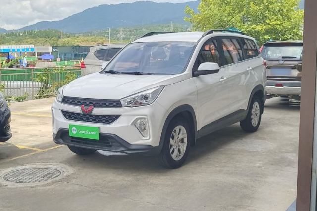 Ojetý Wuling Hongguang S3 2019 1.5L Manual Comfort Model China VI Standard