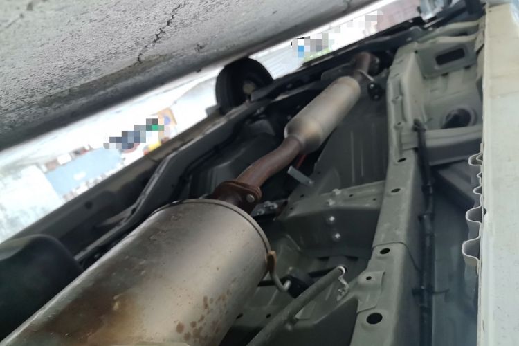 Used Wuling Hongguang V 2022 1.5L Jingqu Edition Electric-Assist LAR Chassis Rear Left