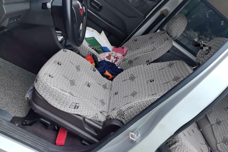 Used Wuling Hongguang V 2022 1.5L Jingqu Edition Electric-Assist LAR Left Front Seat