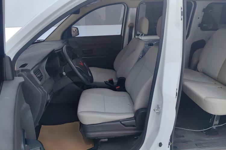 Used Wuling Hongguang V 2022 1.5L Jingqu Edition Electric-Assist LAR Left Front Seat