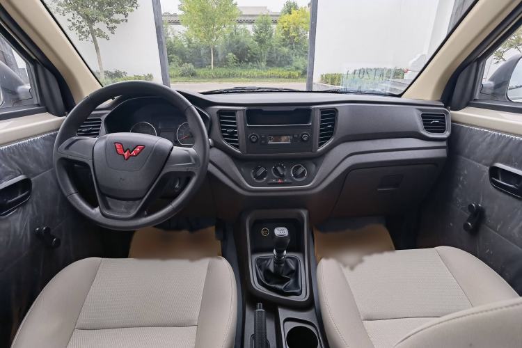 Used Wuling Hongguang V 2021 1.5L Jingqu Version LAR Interior 1