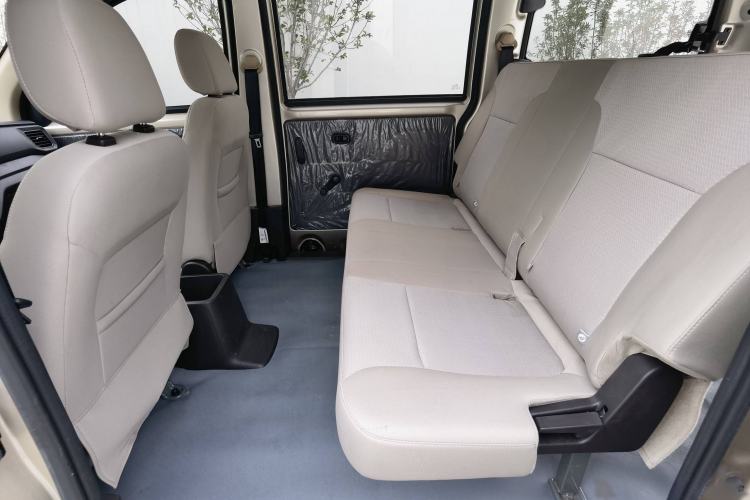 Used Wuling Hongguang V 2021 1.5L Jingqu Version LAR Interior 2