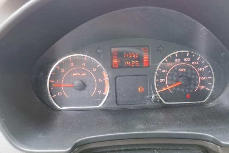Used Wuling Hongguang V 2021 1.5L Jingqu Version LAR Odometer Close Up