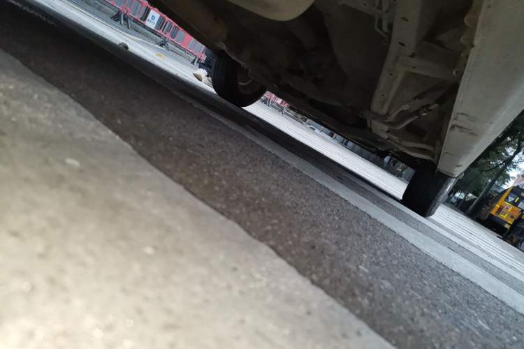 Used Wuling Hongguang V 2019 1.5L Enjoyment Version China VI LAR Chassis Rear Right